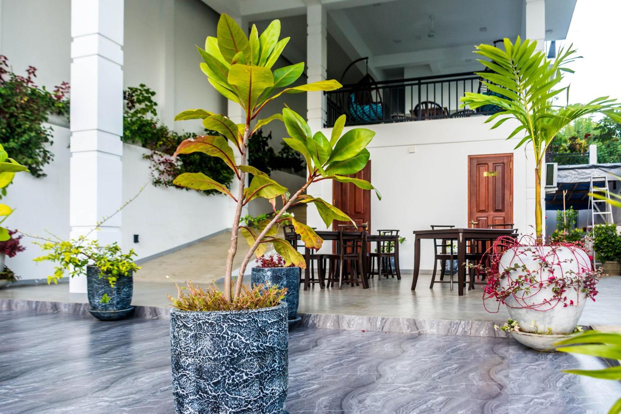 Hotel Zodiak Tangalle Esterno foto